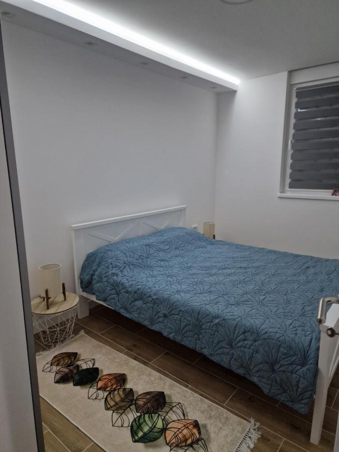 Centar Lux Appartement Nova Pazova Buitenkant foto